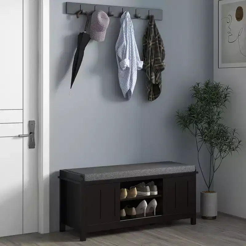 Banc à chaussures d'entrée avec rangement TUYOHW, ottoman avec portes coulissantes, étagères réglables à 6 compartiments et siège rembourré