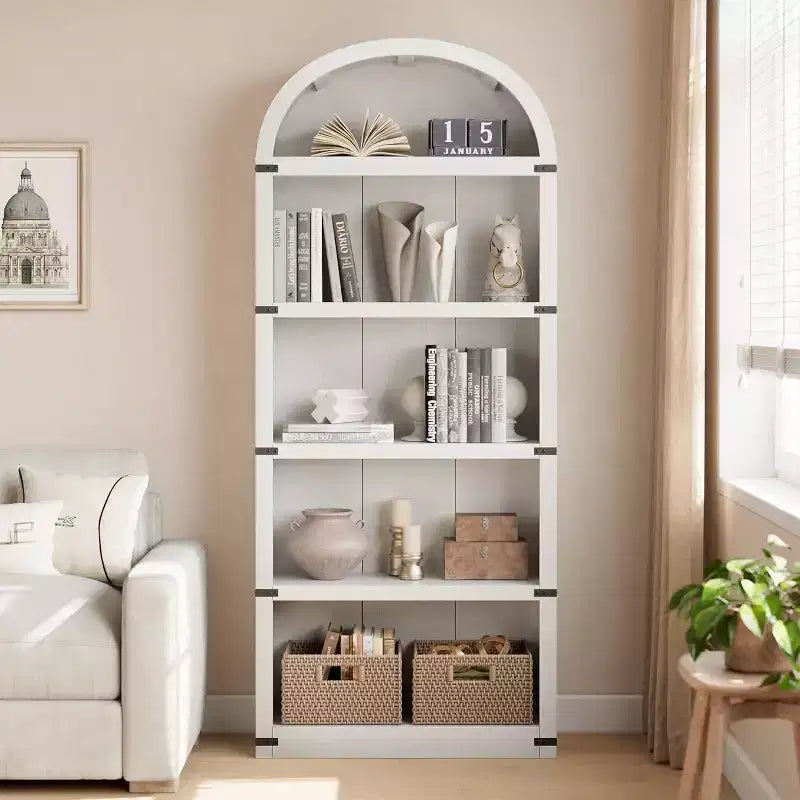 Acekool Bibliothèque à 5 étagères cintrées, étagère de présentation de style ferme en bois de 182 cm de haut, étagère de rangement avec accents métalliques pour salon, bureau, blanc