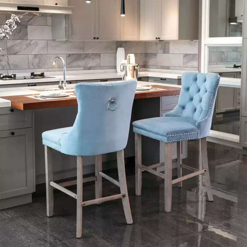 CLIHOME Lot de 2 tabourets de bar contemporains en velours avec capitonnage et pieds en bois, clous décoratifs chromés