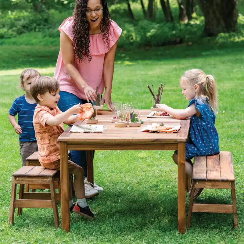 Table d'extérieur pour enfants Guidecraft Acadia – Table d'activités en bois d'acacia pour enfants | Table de jeu pour jardin, patio et espace de classe extérieur