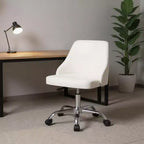 Chaise de bureau pivotante à roulettes réglable en hauteur en similicuir blanc et argenté HomeRoots