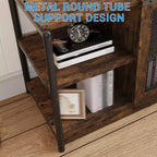 Meuble TV moderne pour téléviseurs jusqu'à 75 pouces, meuble de divertissement avec portes en maille et 4 étagères ouvertes, console TV multimédia en bois, gris 160 cm
