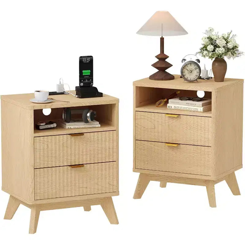 Table de chevet cannelée moderne, Table de nuit en bois avec ports USB et prises, 2 tiroirs et étagère ouverte, Table d'appoint décorative