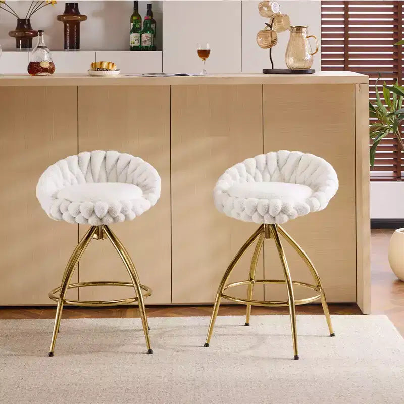 Karl Home Lot de 2 tabourets de bar pivotants blancs avec revêtement en tissu bouclette et pieds en fer doré galvanisé