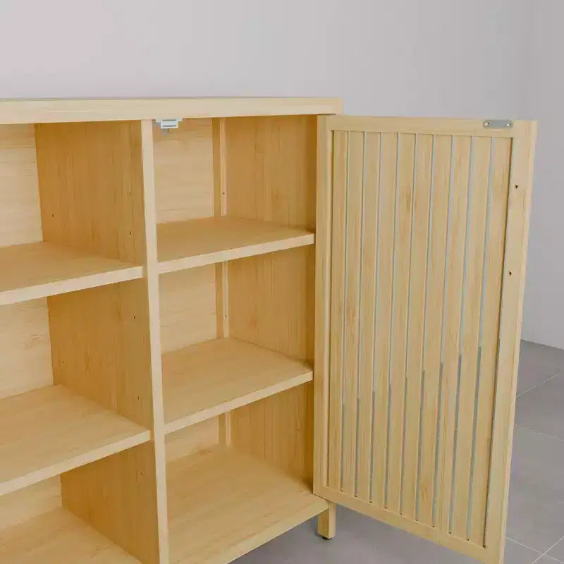 Meuble à chaussures étroit en bambou Okak avec 2 portes et 3 étagères, rangement pour chaussures pour entrée, foyer, couloir, chambre à coucher