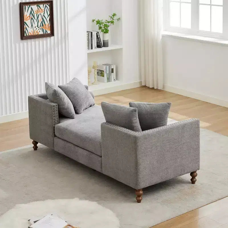 Chaise longue capitonnée en chenille Ashtabula de GDFStudio avec garniture cloutée