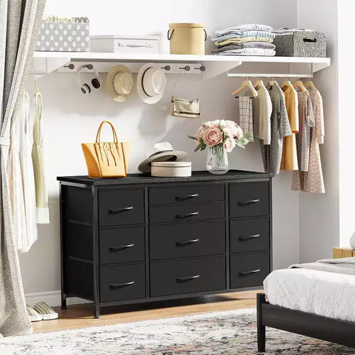 Meuble TV long de 55'' avec prise électrique, centre de divertissement, unité de rangement avec tiroirs en tissu pour chambre à coucher, commode large avec 10 grands tiroirs