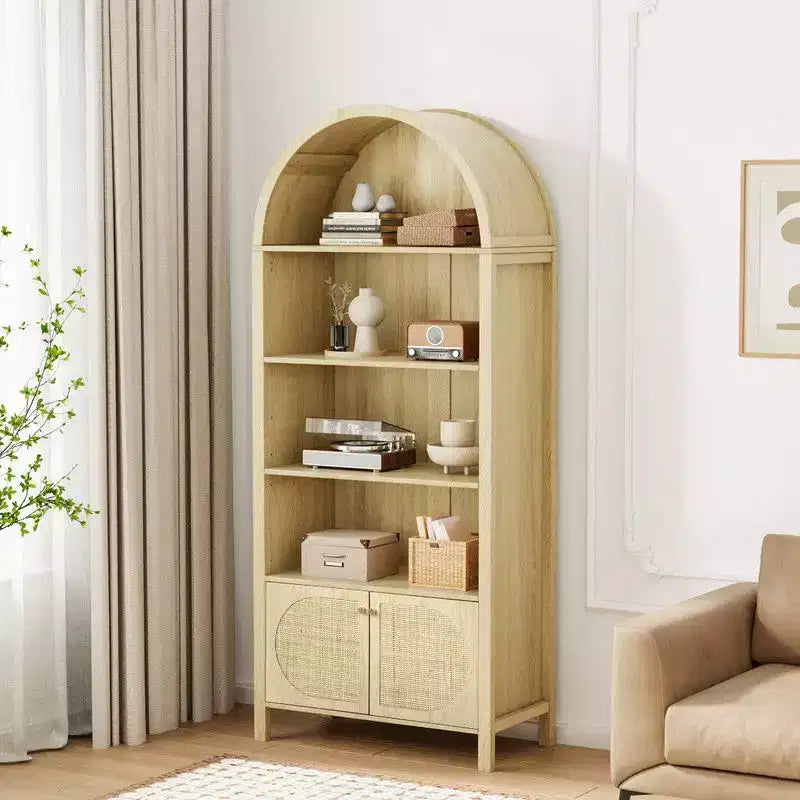 Vitrine Karl Home en chêne cintrée à 2 portes en rotin avec 3 étagères