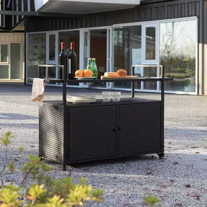 NAYSAYE Chariot de service de bar en osier pour l'extérieur, comptoir à vin et boissons avec plateau en verre pour patio, noir, 51.18*19.69*35.43