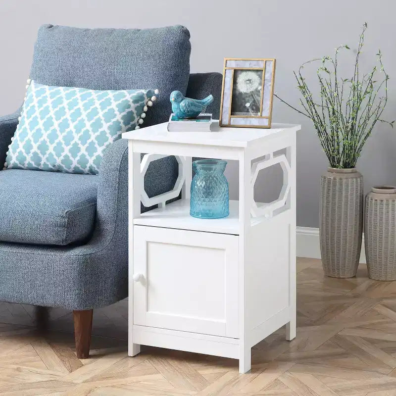 HomeStock Belmont End Table with Cabinet and Open Shelf Storage, Stylish Octagon Design, Compact MDF Side Table for Living Room or Bedroom