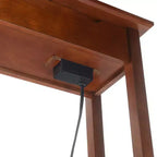 Table d'appoint relevable HomeStock Belmont avec rangement et station de chargement, dotée de ports USB, de prises de courant et d'un design compact et peu encombrant