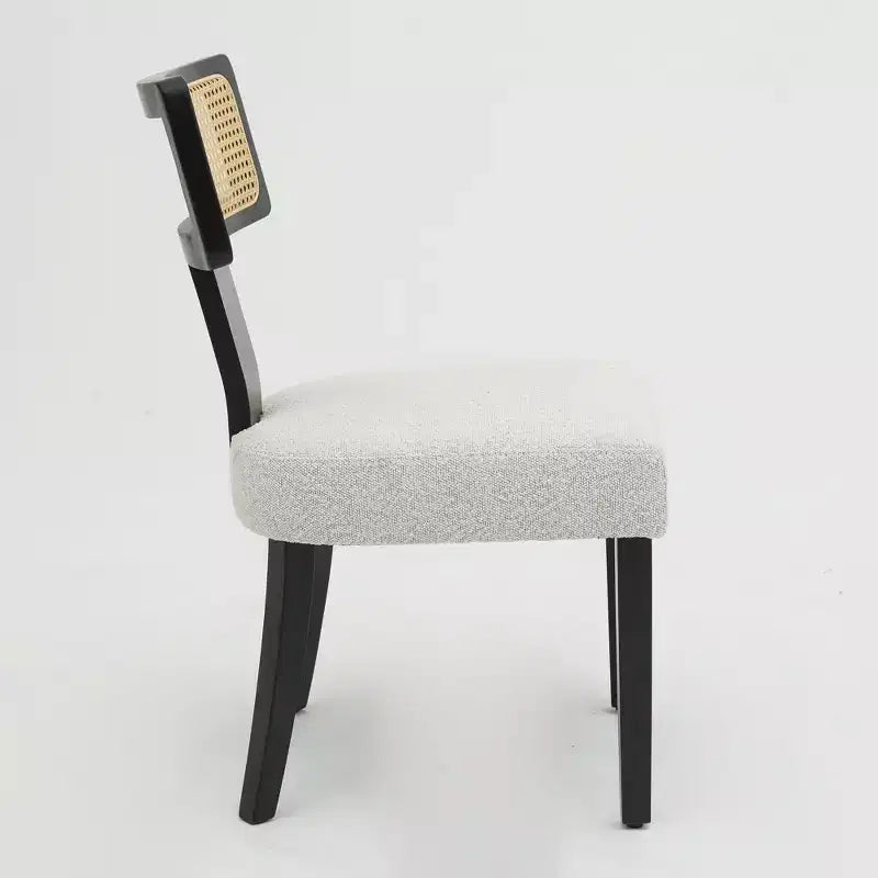 Homy Casa Lot de 2 chaises de salle à manger rembourrées avec dossier en rotin et cadre en bois noir, tissu beige