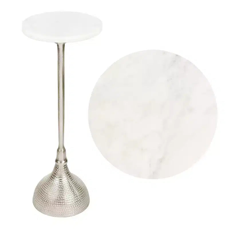 JONATHAN Y Ava 23.75 Table d'appoint contemporaine Art déco en métal avec plateau rond en marbre blanc et base martelée