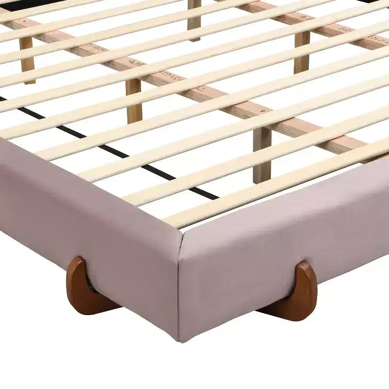 Cadre de lit rembourré California King, lit plateforme élégant en tissu chenille avec pieds en bois d'hévéa massif - ModernLuxe