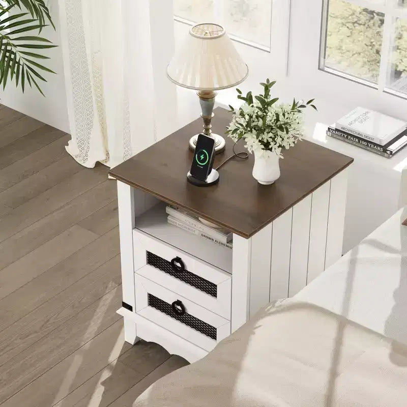 Table de chevet de ferme COZONY avec station de charge, tiroirs, compartiment de rangement ouvert, table de chevet pour chambre à coucher et salon