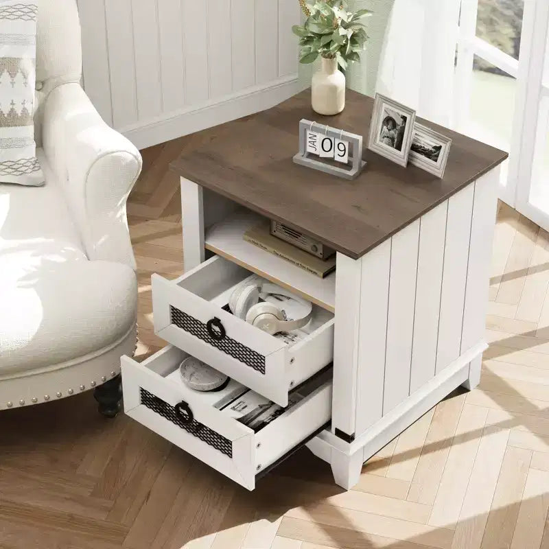 Table de chevet de ferme COZONY avec station de charge, tiroirs, compartiment de rangement ouvert, table de chevet pour chambre à coucher et salon
