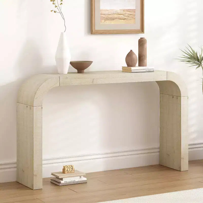Table console minimaliste Okak avec coin arqué, table d'entrée avec plateau et pieds épais, table d'appoint pour entrée, salon