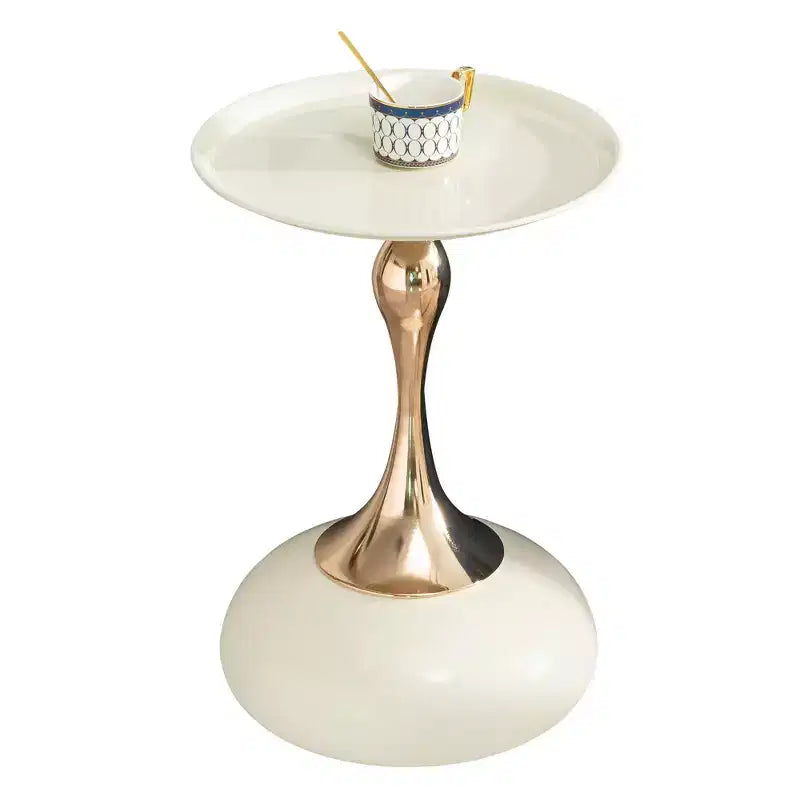 Table d'appoint ronde moderne et peu encombrante Okak, table de chevet avec plateau et cadre en métal, table d'appoint pour canapé de salon, chambre à coucher