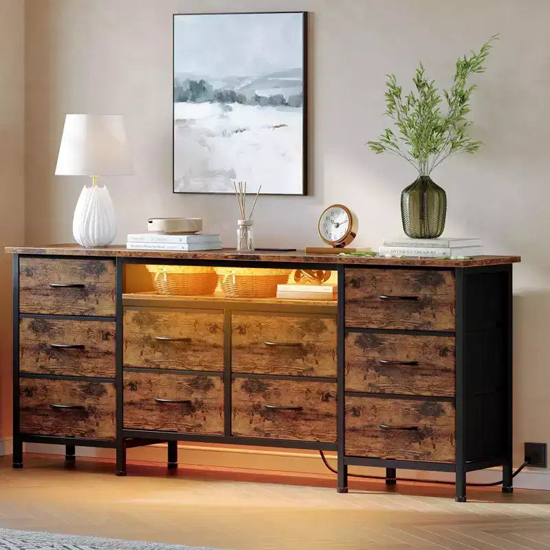 Commode de chambre 63" avec 10 tiroirs en tissu, meuble TV pour téléviseurs 65-75", commode blanche avec prise électrique et tiroirs de rangement