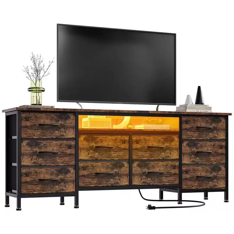 Commode de chambre 63" avec 10 tiroirs en tissu, meuble TV pour téléviseurs 65-75", commode blanche avec prise électrique et tiroirs de rangement