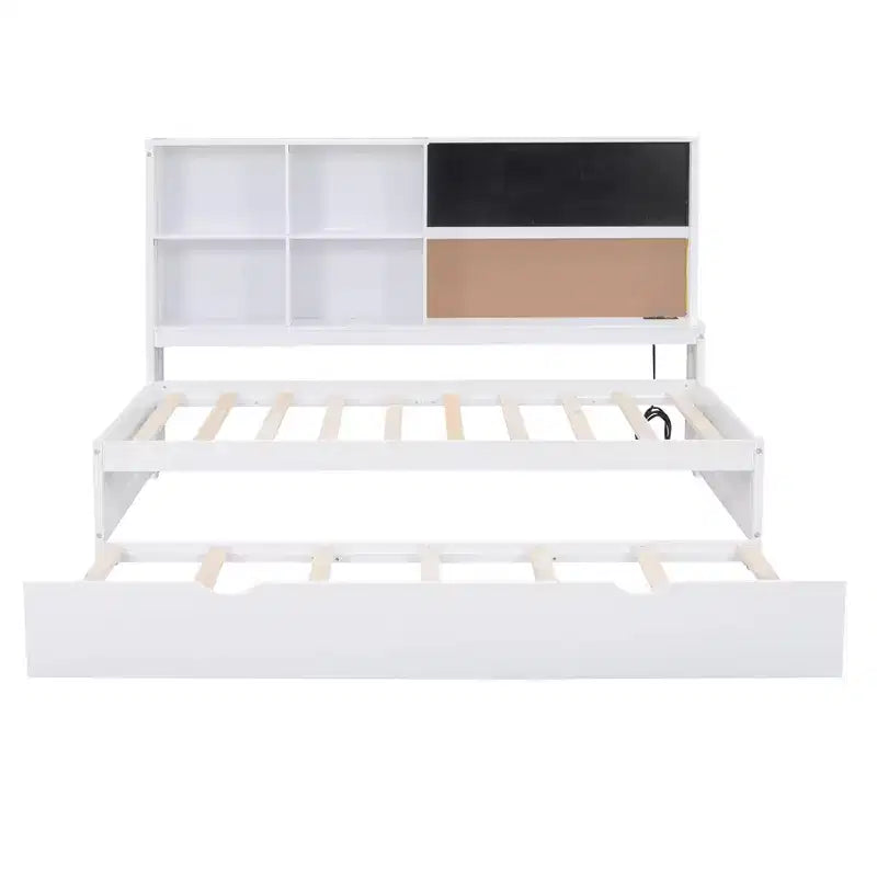 Lit de repos double avec lit gigogne et étagères de rangement, lit plateforme en bois avec station de recharge, port USB, tableau noir et tableau en liège, blanc