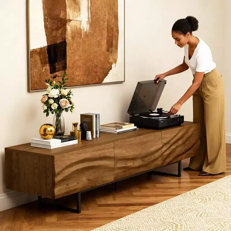 Meuble TV moderne de 82,83 pouces avec tiroirs en bois massif et aérations, meuble multimédia pour salon Gaoyangjiaju