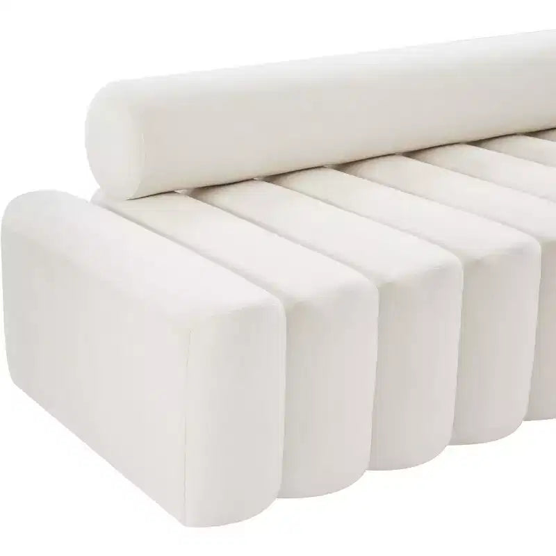 Meridian Furniture, Chaise Melody en velours
