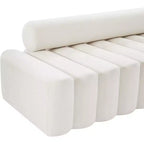 Meridian Furniture, Chaise Melody en velours