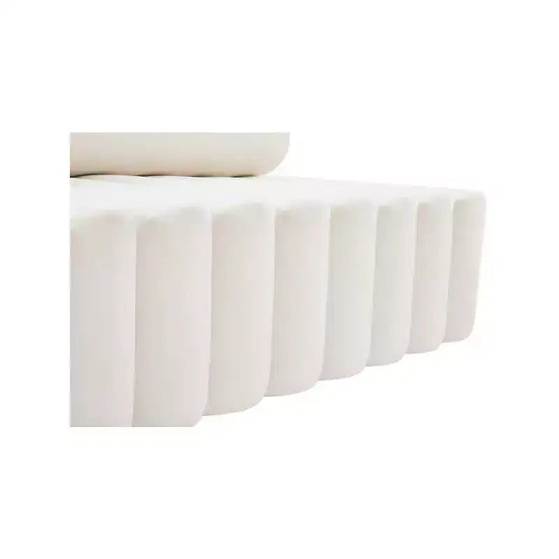 Meridian Furniture, Chaise Melody en velours