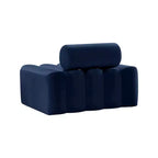 Meridian Furniture, Chaise Melody en velours