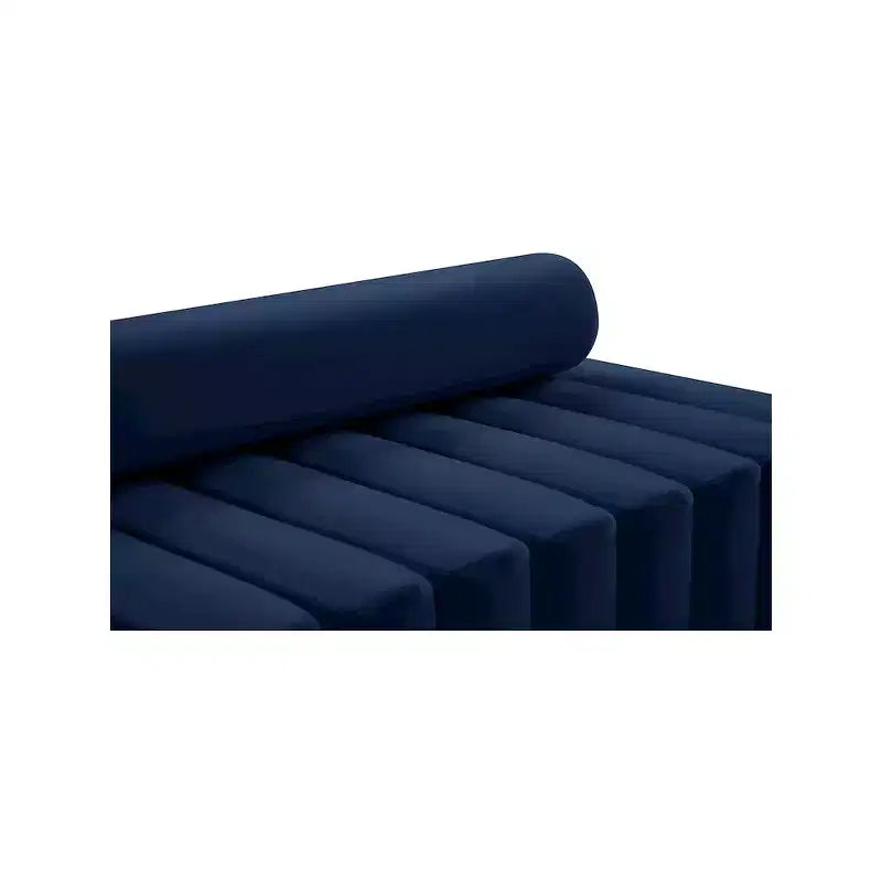 Meridian Furniture, Chaise Melody en velours