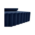 Meridian Furniture, Chaise Melody en velours