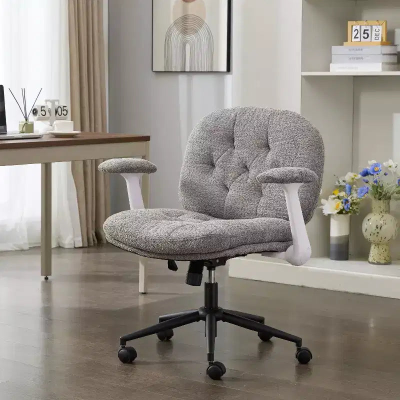Chaise grise à pieds croisés et accoudoirs relevables : Siège large pivotant Confortable pour bureau/coiffeuse pour femmes, Prête pour la maison/le bureau