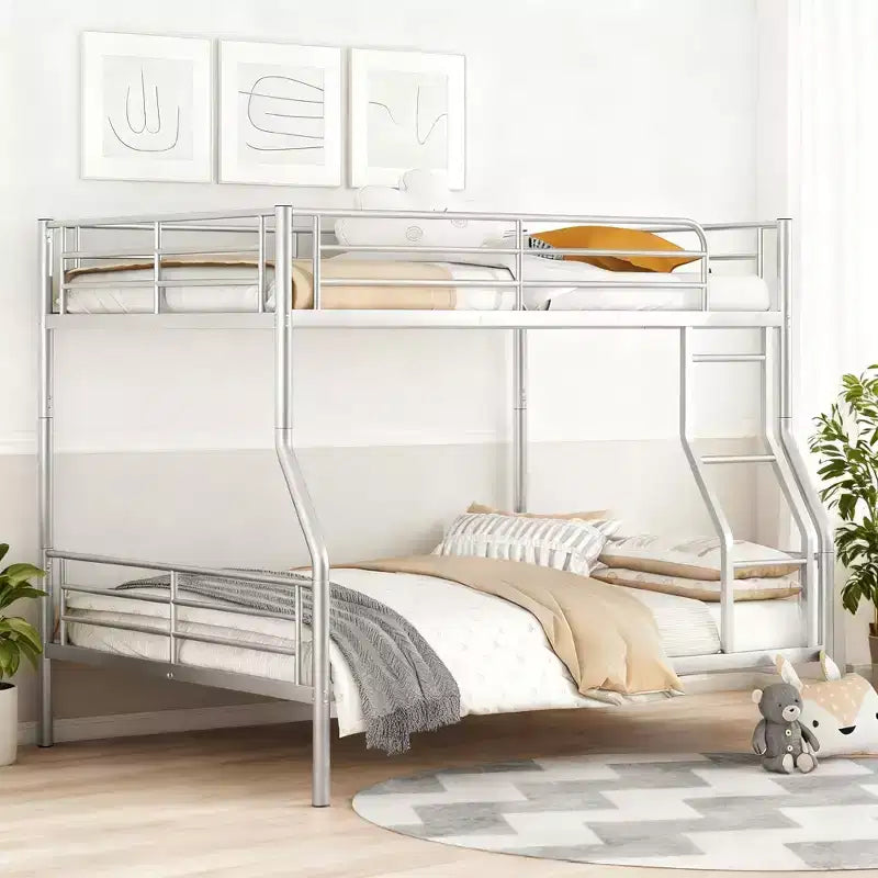 Lit superposé Luxystar Full XL au-dessus d'un lit Queen, cadre en métal avec barrières de sécurité, séparable en deux lits individuels pour appartement
