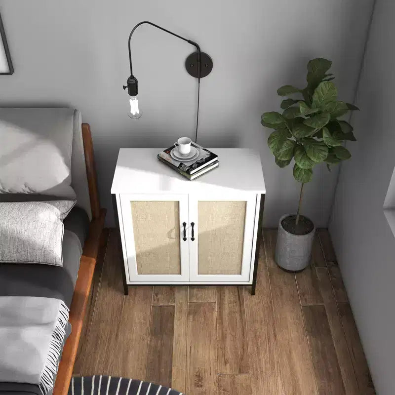 Meuble de rangement en rotin, buffet blanc avec rangement spacieux et 2 portes décorées en rotin, meuble de rangement pour salle à manger, salon