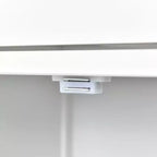 Desservante d'îlot de cuisine PexFix de 137,9 cm avec plateau en bois massif et roues verrouillables, armoire à 4 portes et deux tiroirs, support à épices et porte-serviettes, blanche