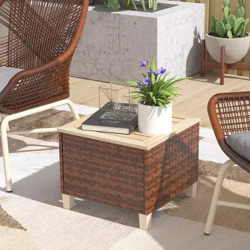 Table d'appoint d'extérieur en rotin PE, table de bout de patio avec plateau et pieds en bois de sapin naturel, table d'appoint résistante aux intempéries pour patio, piscine, véranda