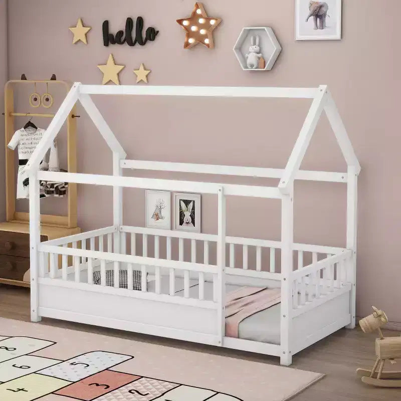 Lit au sol pour tout-petits TUYOHW pleine grandeur avec cadre de toit de maison et clôture, lit Montessori moderne avec barrières de sécurité pour chambre à coucher