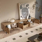 Meuble TV de ferme avec tiroirs pour téléviseur de 75 pouces, table de rangement TV en bois avec portes et pieds en bois massif pour salon, naturel