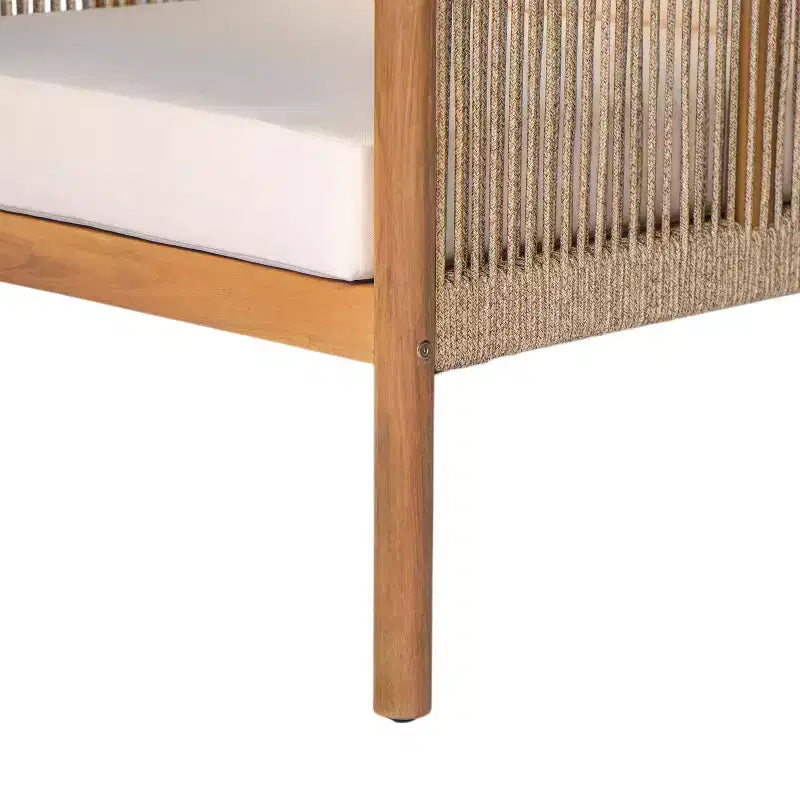 MAYEERTY Lot de 2 chaises longues d'extérieur modernes tressées, cadre en bois massif, coussins confortables en polyester résistants aux intempéries, pour patio, jardin, balcon