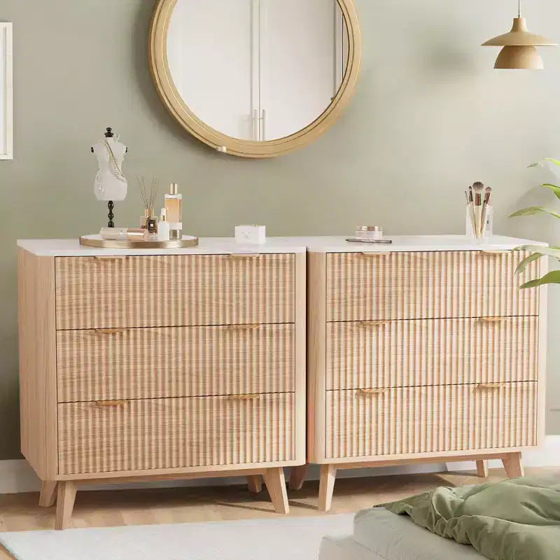 Ensemble de 2 tables de chevet cannelées 32 - Tables de nuit modernes en chêne avec plateau en faux marbre et 3 tiroirs (tables d'appoint incurvées pour chambre/salon)