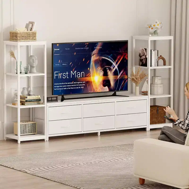 Meuble TV moderne avec commode à 6 tiroirs en tissu et 2 étagères industrielles à 4 niveaux – Grand centre de divertissement pour salon.