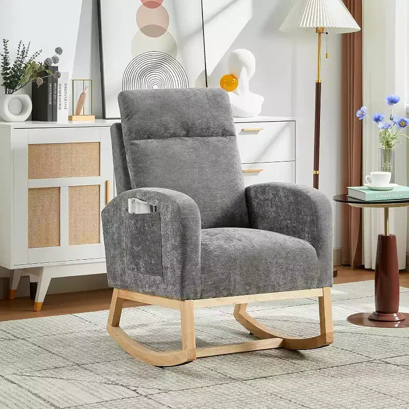 Fauteuil à bascule moderne avec dossier haut, accoudoirs, poches latérales, revêtement en polaire bouclette, pieds en bois robustes, fauteuil à bascule d'appoint pour salon, chambre à coucher