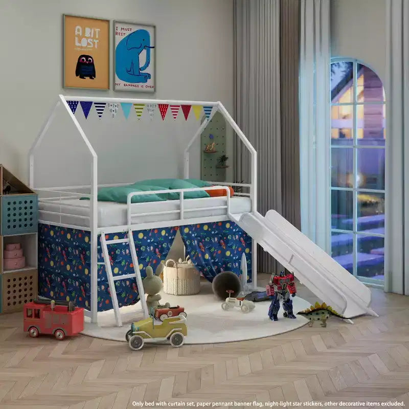 Lit mezzanine jumeau Bellemave Metal Junior House avec toboggan, ensemble de rideaux, guirlande de fanions et autocollants étoiles