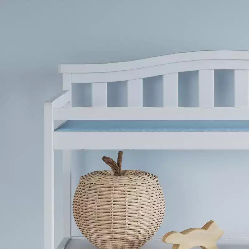 Table à langer pour bébé Child Craft Arch Top, avec matelas résistant à l'eau et sangle de sécurité, kit anti-basculement inclus pour éviter les chutes, finition sécuritaire pour bébé