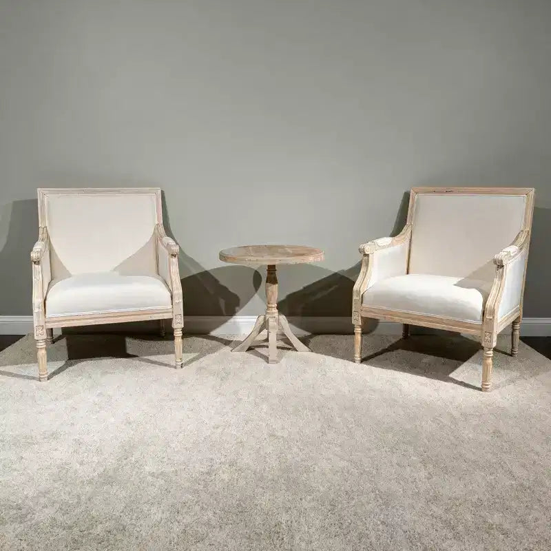 Fauteuil d'appoint français, cadre en bois traditionnel, revêtement en lin, finition vieillie, à l'unité