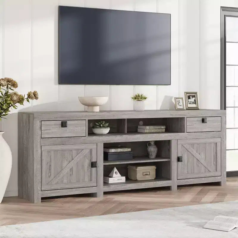 Meuble TV de ferme pour téléviseurs jusqu'à 80 pouces, meuble de divertissement allongé avec quatre tiroirs et trois étagères ouvertes pour salons et chambres à coucher