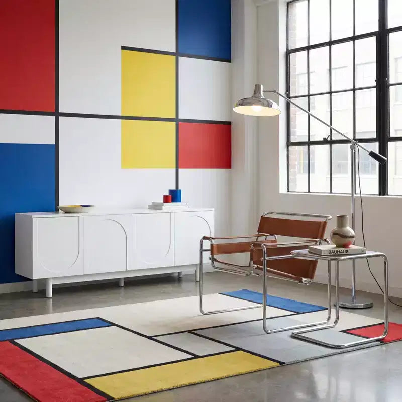 JVNOXK Meuble TV voûté élégant et stylé, adapté aux téléviseurs jusqu'à 78 pouces. Dispose d'un design minimaliste de pieds en bois massif blanc.