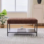 Table basse pouf capitonnée 78 cm, repose-pieds en fausse fourrure, pieds en métal noir, étagère ouverte en bois pour salon, chambre, entrée, hôtel