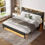 Cadre de lit plateforme King Size en métal avec tête de lit et pied de lit rembourrés, lumières LED, station de recharge, support robuste, pas besoin de sommier tapissier, USB